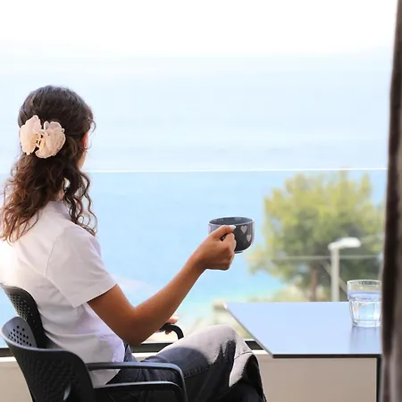 Azure Sea Apartmán *
